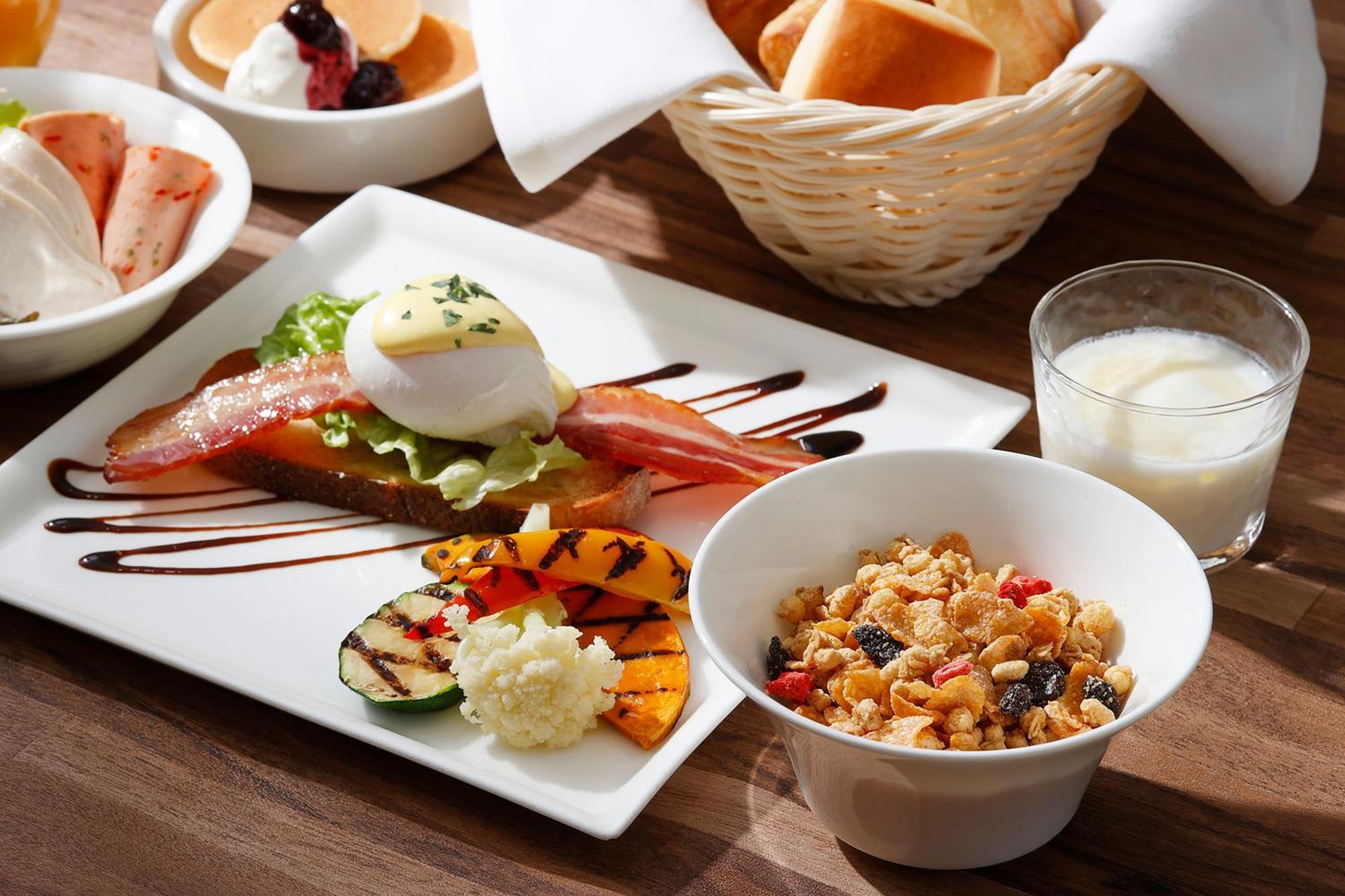 Ana Holiday Inn Tokyo Bay By Ihg Eksteriør bilde